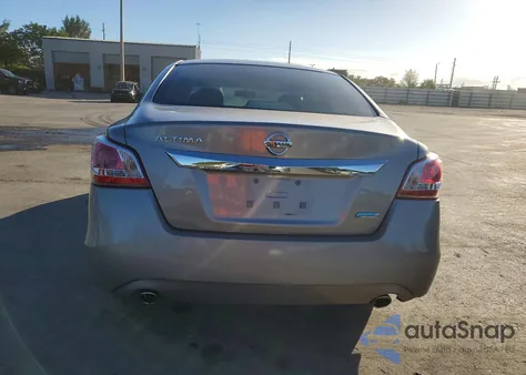 2013 Nissan Altima 2.5 z USA, uszkodzony, nr VIN 1N4AL3AP3DC254367